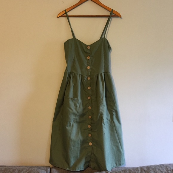 Dresses & Skirts - Buttoned pocket midi dress olive green